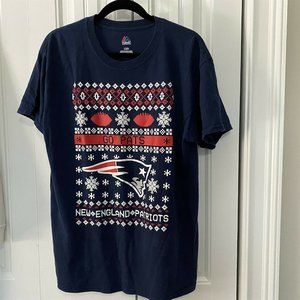 New England Patriots T Shirt Majestic size Large Go Pats Winter Graphic